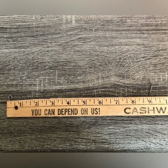 Chain Necklace - Picture 7 of 8